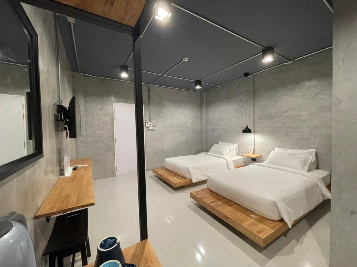 Loft Space Hotel Ranong Exterior photo