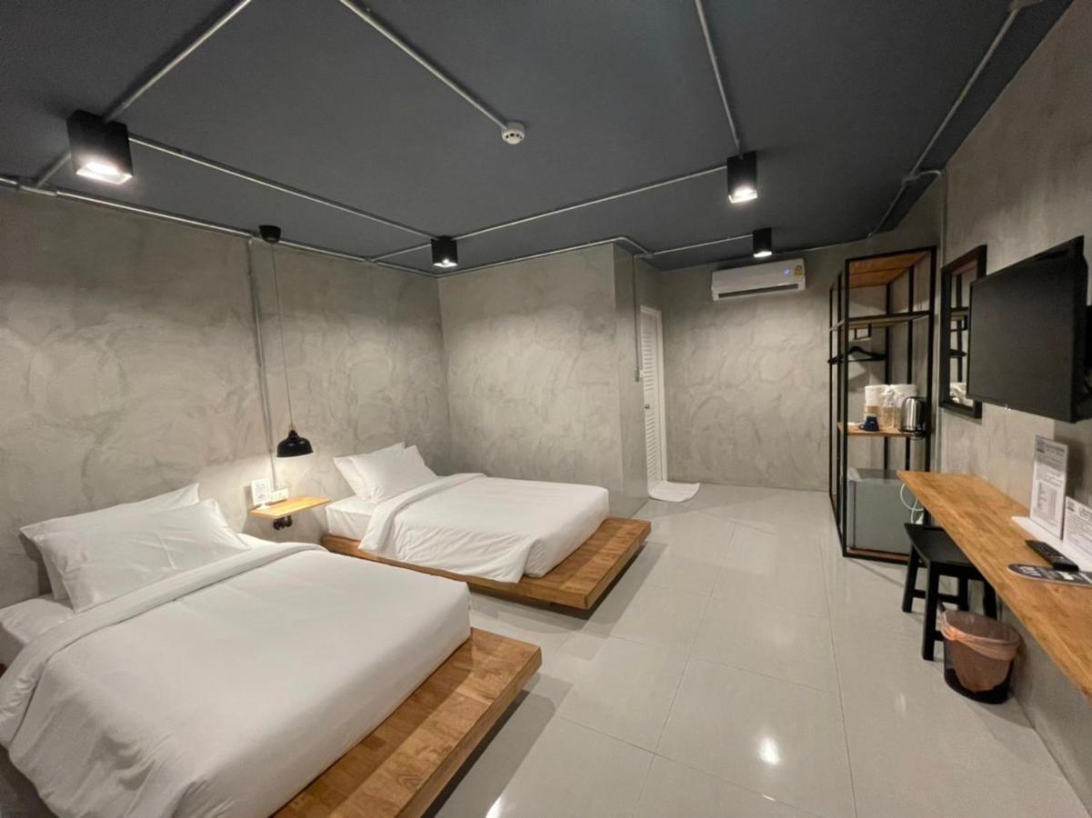 Loft Space Hotel Ranong Exterior photo