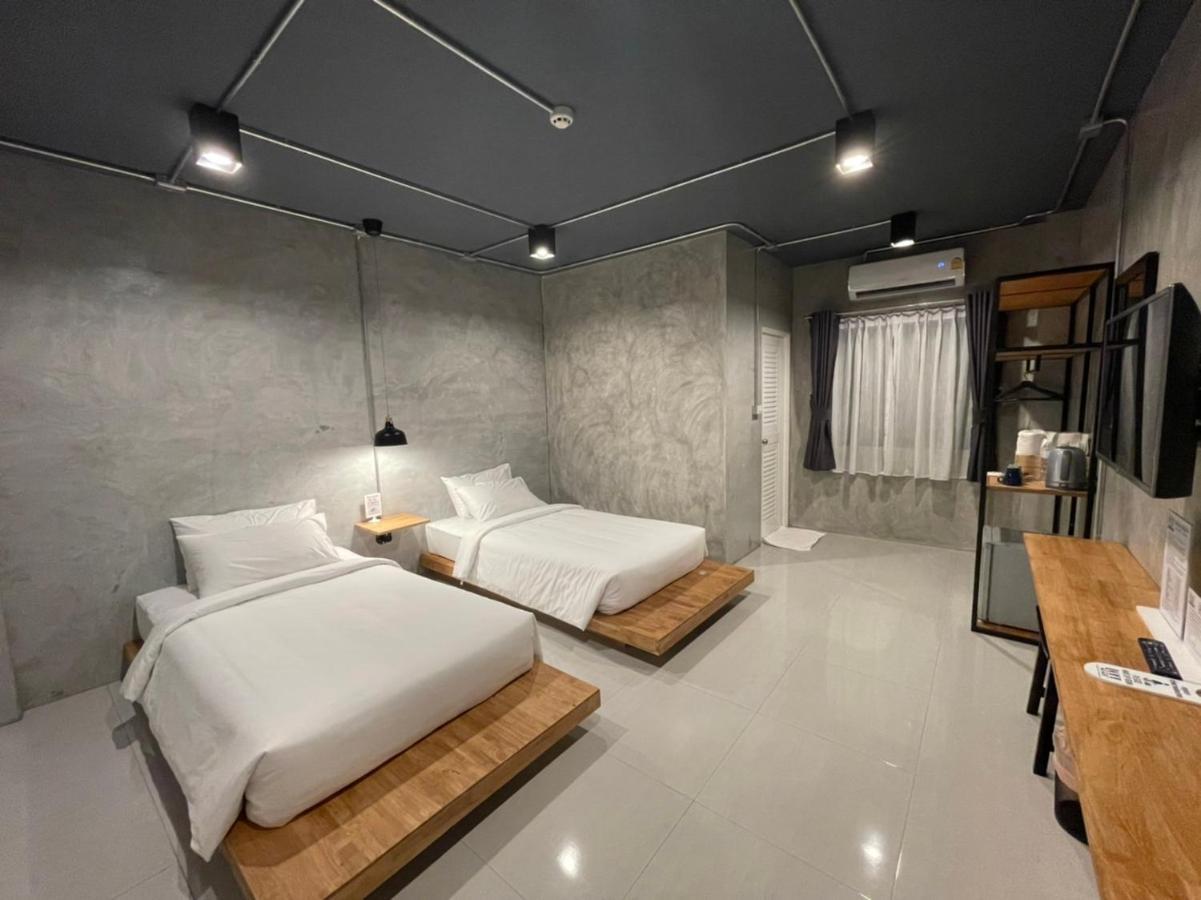 Loft Space Hotel Ranong Exterior photo